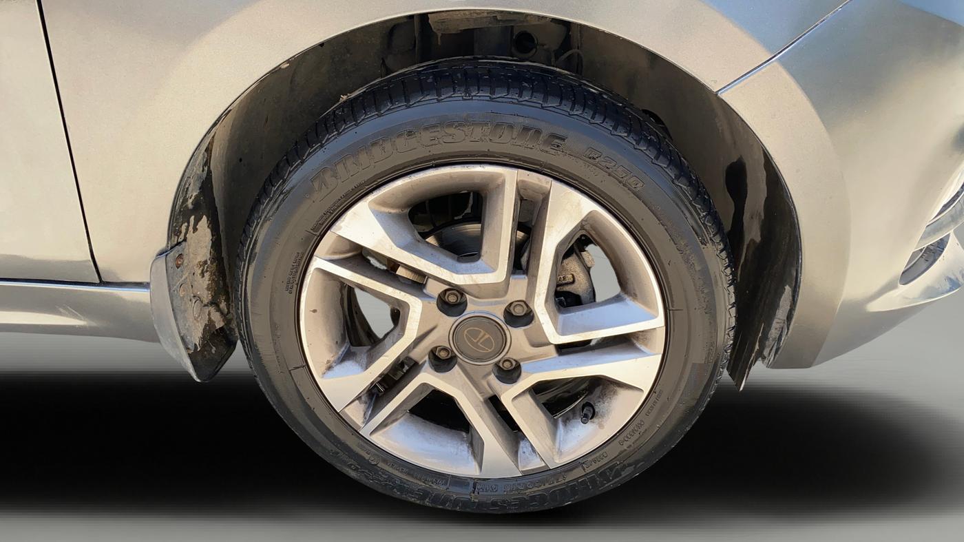 2023 Tata TIGOR XZA PLUS PETROL, Petrol, Automatic, 28,690 km, Right Front Wheel