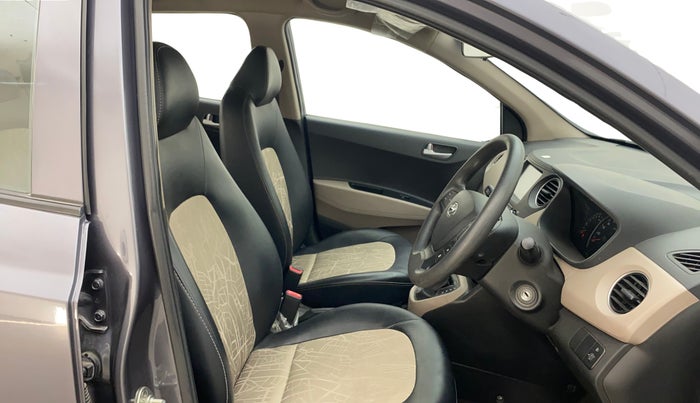 2019 Hyundai Grand i10 SPORTZ AT 1.2 KAPPA VTVT, Petrol, Automatic, 35,896 km, Right Side Front Door Cabin