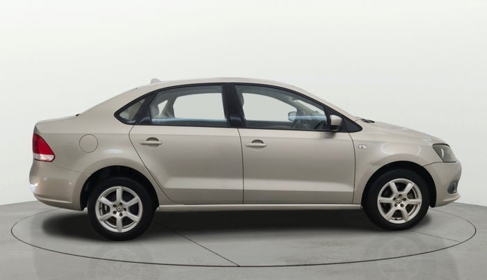 2013 Volkswagen Vento HIGHLINE 1.6 MPI, Petrol, Manual, 38,977 km, Right Side View