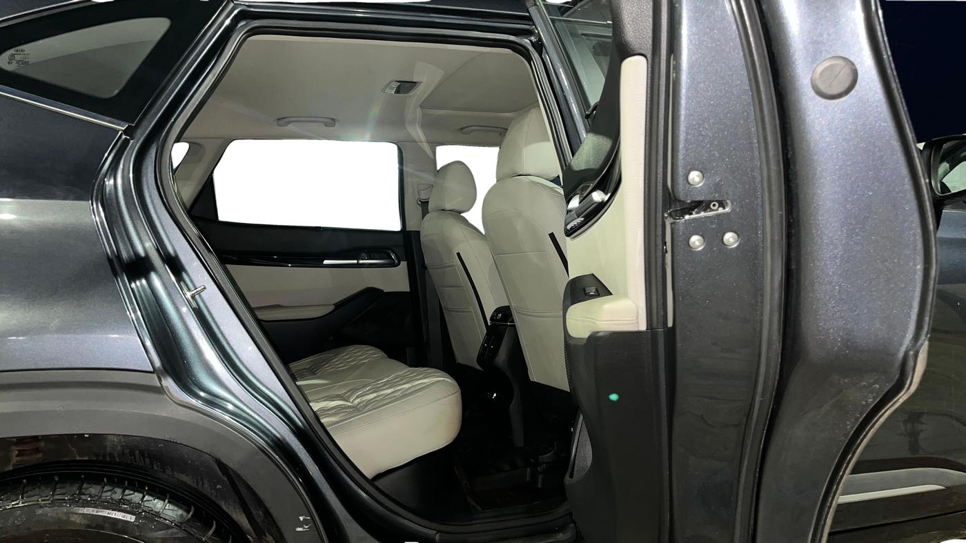 2021 KIA SELTOS HTX IVT 1.5 PETROL, Petrol, Automatic, 48,918 km, Right Side Rear Door Cabin
