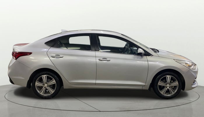 2017 Hyundai Verna 1.6 CRDI SX, Diesel, Manual, 1,40,501 km, Right Side View