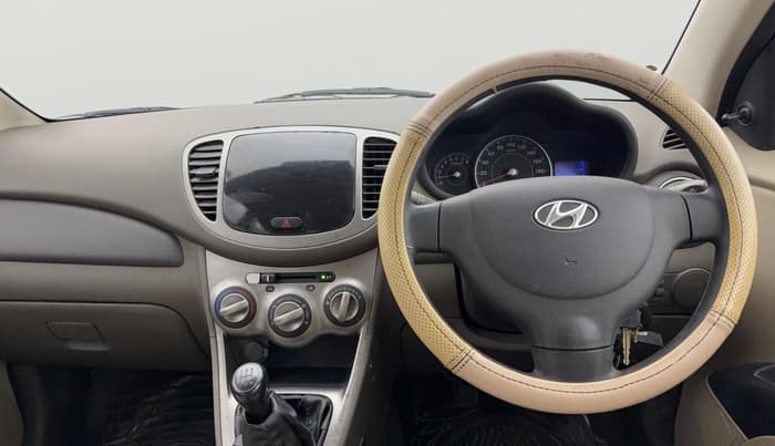 2014 Hyundai i10 MAGNA 1.1, Petrol, Manual, 35,098 km, Steering Wheel Close Up