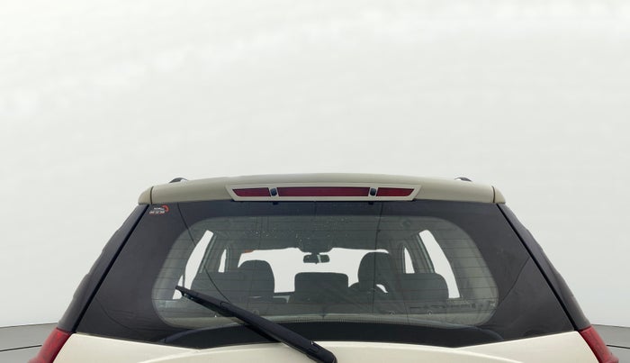 2017 Mahindra XUV500 W6, Diesel, Manual, 25,130 km, Rear Windshield