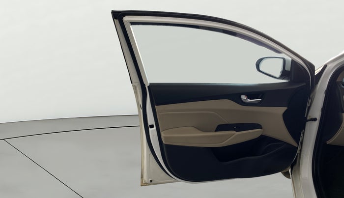 2018 Hyundai Verna 1.6 VTVT SX O, Petrol, Manual, 43,257 km, LHS Front Door