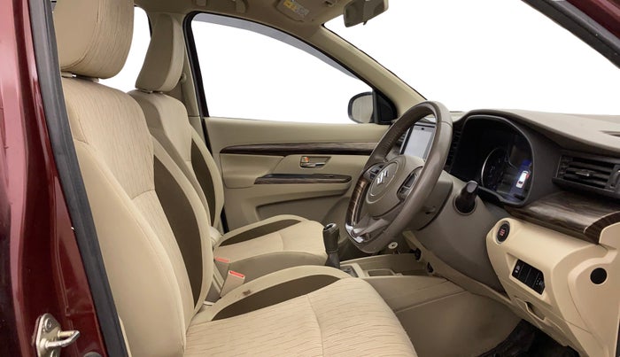2019 Maruti Ertiga ZXI+ SHVS, Petrol, Manual, 70,650 km, Right Side Front Door Cabin