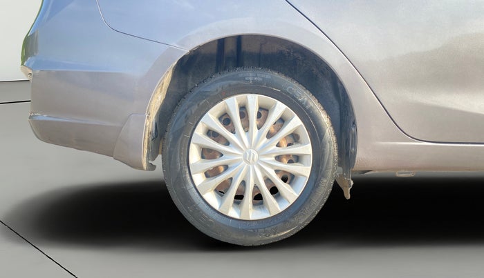 2014 Maruti Ciaz VXI+, Petrol, Manual, 1,07,012 km, Right Rear Wheel