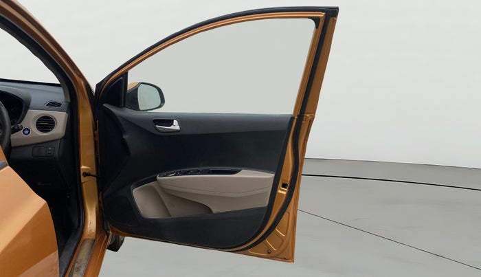 2017 Hyundai Grand i10 ASTA 1.2 KAPPA VTVT, Petrol, Manual, 61,594 km, RHS Front Door