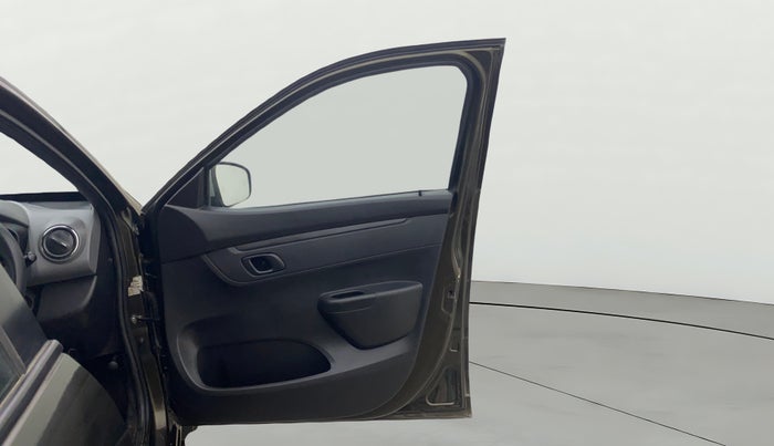 2017 Renault Kwid RXT 1.0 AMT, Petrol, Automatic, 25,081 km, RHS Front Door