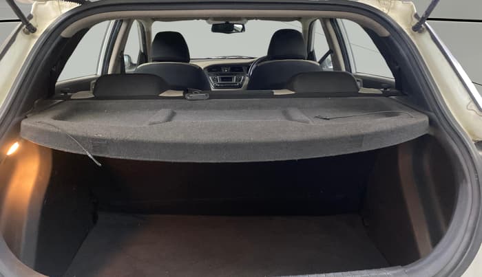 2015 Hyundai Elite i20 SPORTZ 1.2, Petrol, Manual, 39,569 km, Boot Open Zoomed View