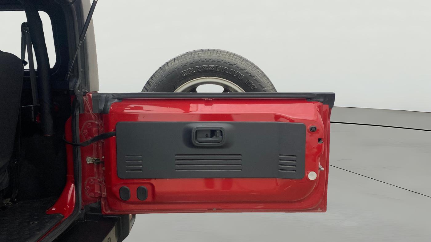 2022 Mahindra Thar LX HARD TOP 4WD MT, Diesel, Manual, 49,589 km, Boot Open Zoomed View