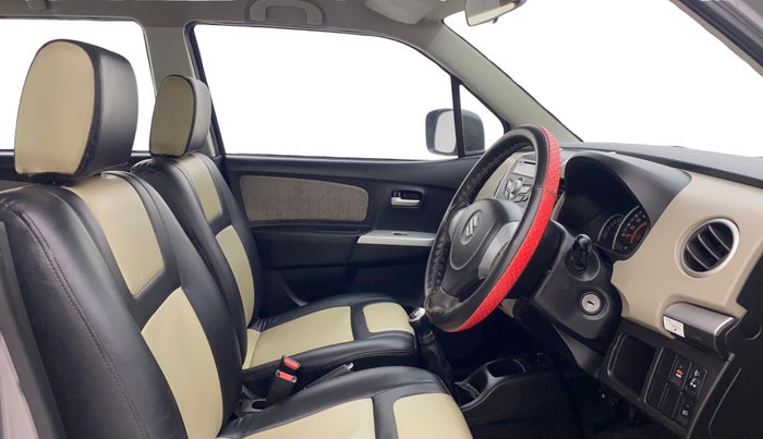 2014 Maruti Wagon R 1.0 VXI, Petrol, Manual, 24,141 km, Right Side Front Door Cabin
