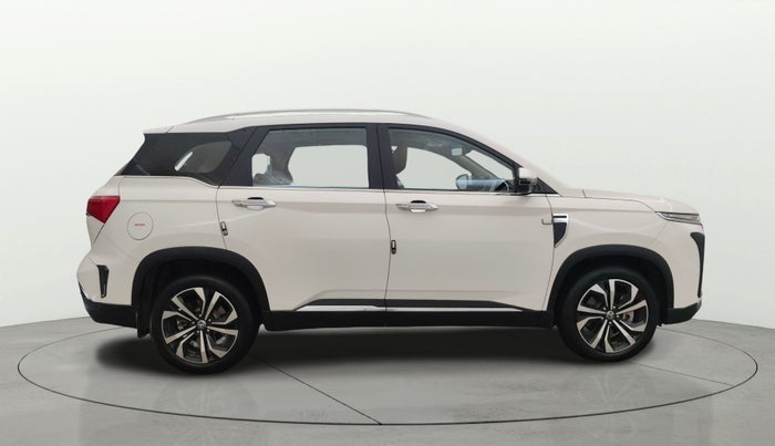 2023 MG HECTOR PLUS SAVVY PRO 1.5 TURBO CVT 7 STR, Petrol, Automatic, 44,800 km, Right Side View