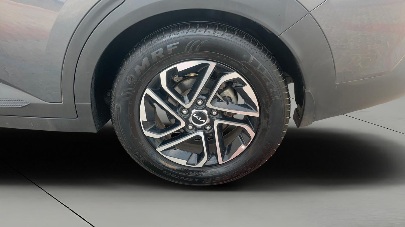 2023 KIA CARENS  PRESTIGE PLUS 1.5 TURBO PETROL DCT 7 STR, Petrol, Automatic, 50,357 km, Left Rear Wheel