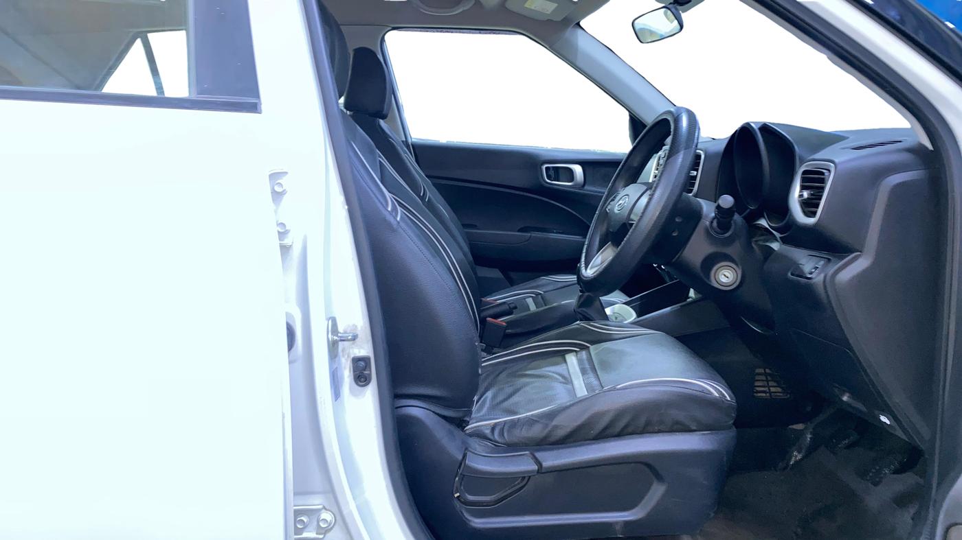 2021 Hyundai VENUE S 1.2, Petrol, Manual, 24,556 km, Right Side Front Door Cabin