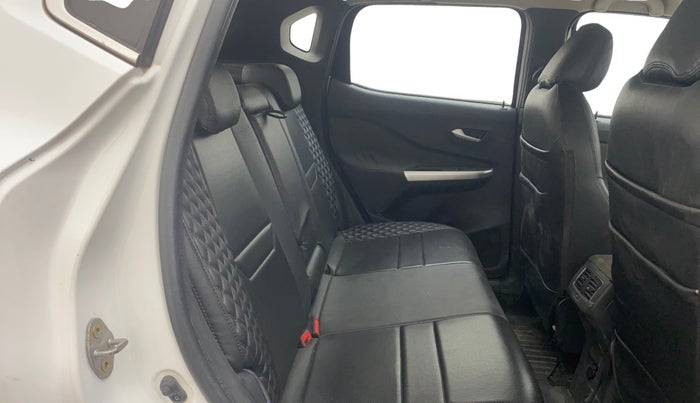 2022 Nissan MAGNITE XV PREMIUM, Petrol, Manual, 43,434 km, Right Side Rear Door Cabin