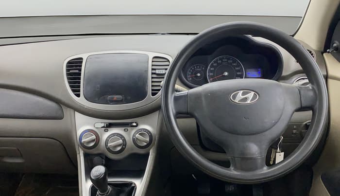 2014 Hyundai i10 MAGNA 1.1, CNG, Manual, 77,250 km, Steering Wheel Close Up