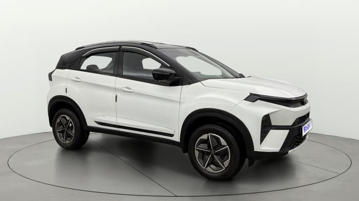 2024 Tata NEXON CREATIVE + SUNROOF 1.2 PETROL, Petrol, Manual, 26,912 km, Right Front Diagonal