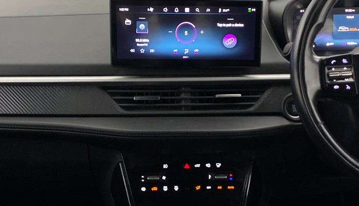 2023 Tata NEXON FEARLESS + SUNROOF AMT DUAL TONE 1.5 DIESEL, Diesel, Automatic, 15,482 km, Air Conditioner