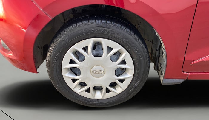 2017 Ford New Figo TREND 1.2 PETROL, Petrol, Manual, 41,939 km, Left Front Wheel