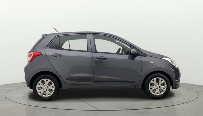 2016 Hyundai Grand i10 MAGNA AT 1.2 KAPPA VTVT, Petrol, Automatic, 1,44,697 km, Right Side View