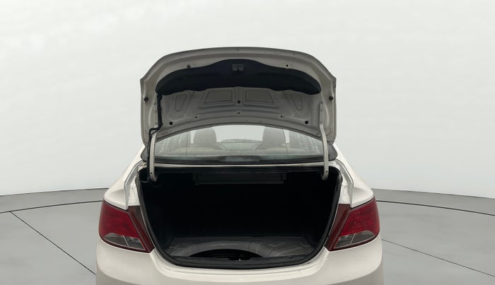 2016 Hyundai Verna 1.6 VTVT SX, Petrol, Manual, 99,271 km, Boot Door Open