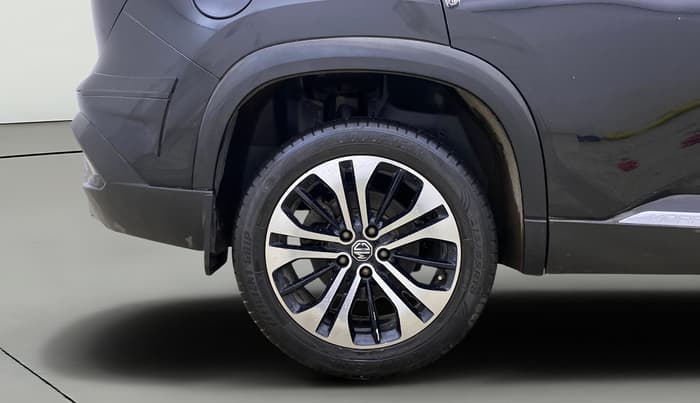 2021 MG HECTOR SHARP 1.5 PETROL CVT, Petrol, Automatic, 32,403 km, Right Rear Wheel