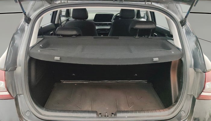 2023 Hyundai NEW I20 ASTA (O) 1.2 AT, Petrol, Automatic, 1,03,006 km, Boot Open Zoomed View