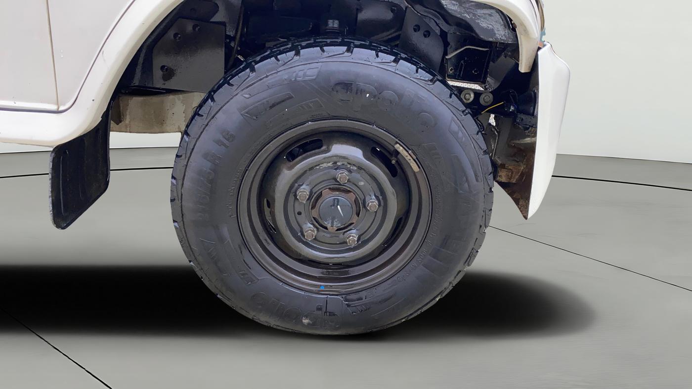 2018 Mahindra Bolero POWER PLUS ZLX, Diesel, Manual, 60,760 km, Right Front Wheel