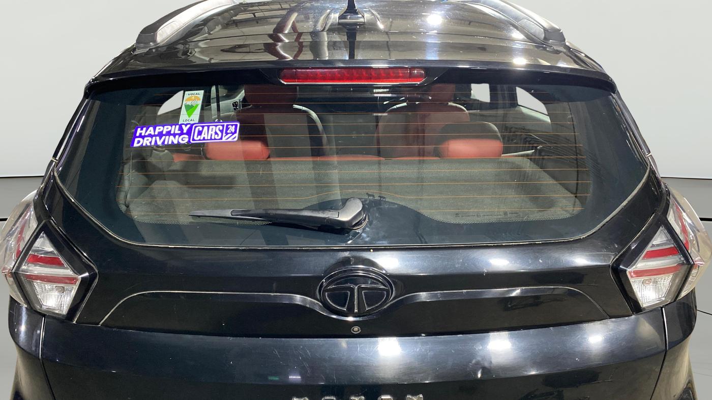 2023 Tata NEXON XZA PLUS LUX SUNROOF DARK PETROL, Petrol, Automatic, 23,369 km, Rear Windshield
