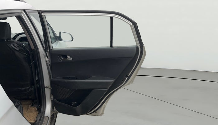 2016 Hyundai Creta SX PLUS 1.6 PETROL, CNG, Manual, 93,797 km, RHS Rear Door