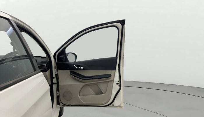 2022 Tata Tiago XZ PLUS CNG, CNG, Manual, 35,137 km, RHS Front Door