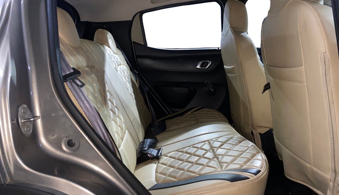 2018 Renault Kwid RXT 1.0 AMT (O), Petrol, Automatic, 14,764 km, Right Side Rear Door Cabin