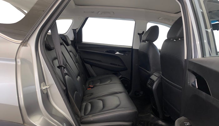 2020 MG HECTOR SHARP 1.5 DCT PETROL, Petrol, Automatic, 24,542 km, Right Side Rear Door Cabin