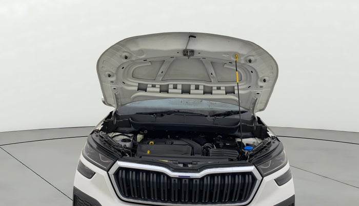 2023 Skoda KUSHAQ AMBITION 1.5 TSI MT, Petrol, Manual, 22,617 km, Open Bonet