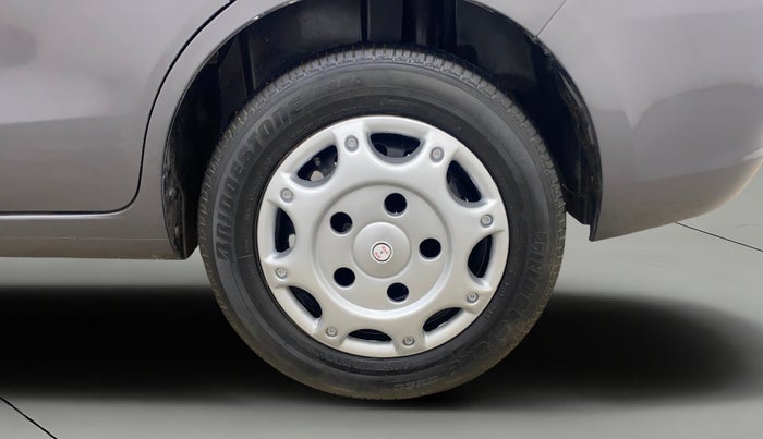 2015 Maruti Ertiga VXI, Petrol, Manual, 92,828 km, Left Rear Wheel