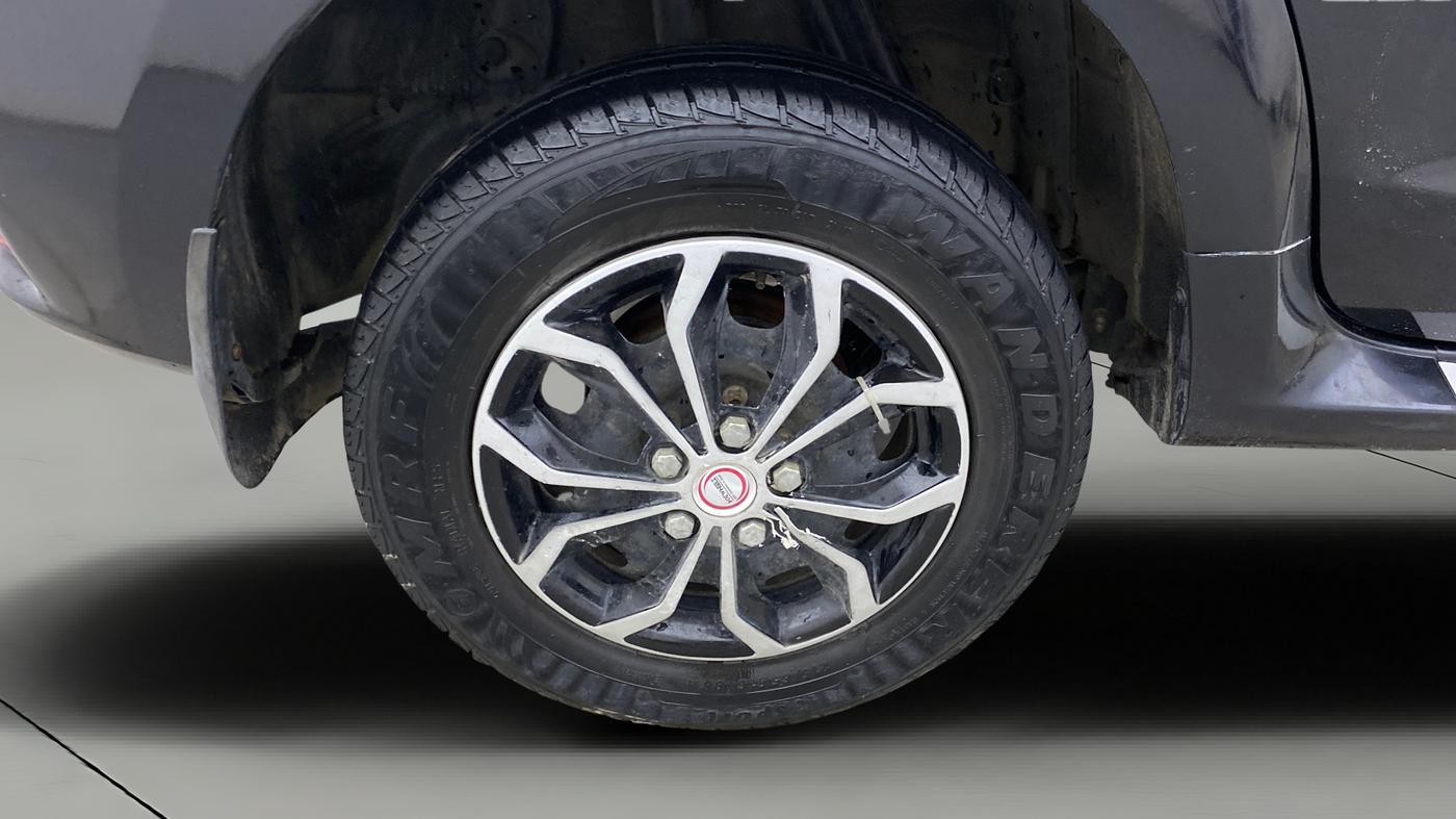 2015 Nissan Terrano XL (P), Petrol, Manual, 45,514 km, Right Rear Wheel