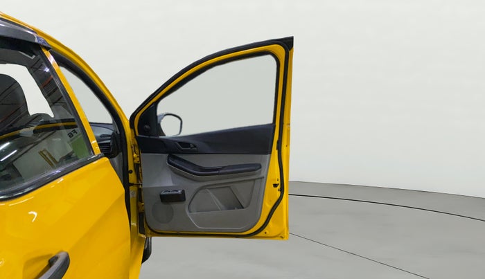 2020 Tata Tiago XE PETROL, Petrol, Manual, 26,908 km, RHS Front Door