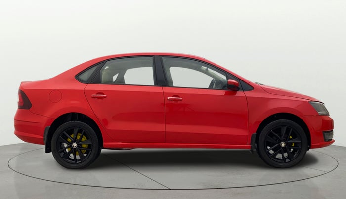 2017 Skoda Rapid STYLE 1.6 MPI, Petrol, Manual, 79,114 km, Right Side View