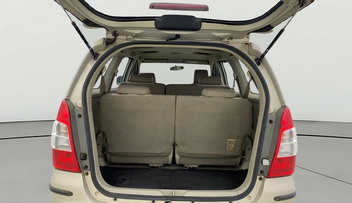 2014 Toyota Innova 2.5 VX 8 STR, Diesel, Manual, 79,175 km, Boot Open Zoomed View