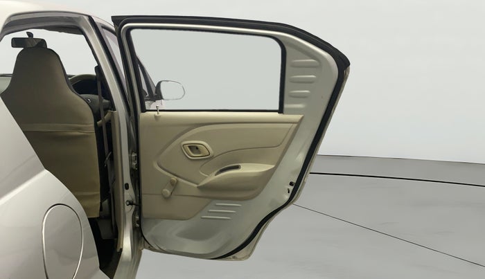 2016 Datsun Redi Go S, Petrol, Manual, 29,101 km, RHS Rear Door