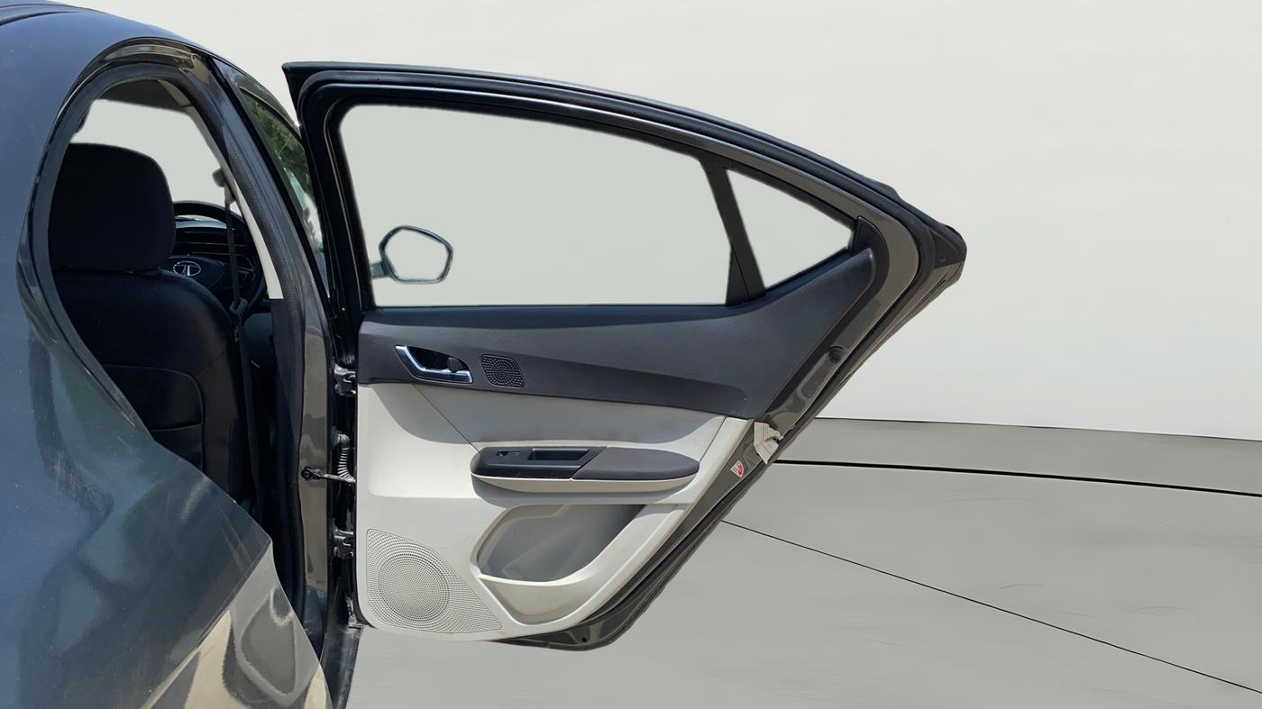 2023 Tata TIGOR XZA PLUS PETROL, Petrol, Automatic, 28,690 km, RHS Rear Door