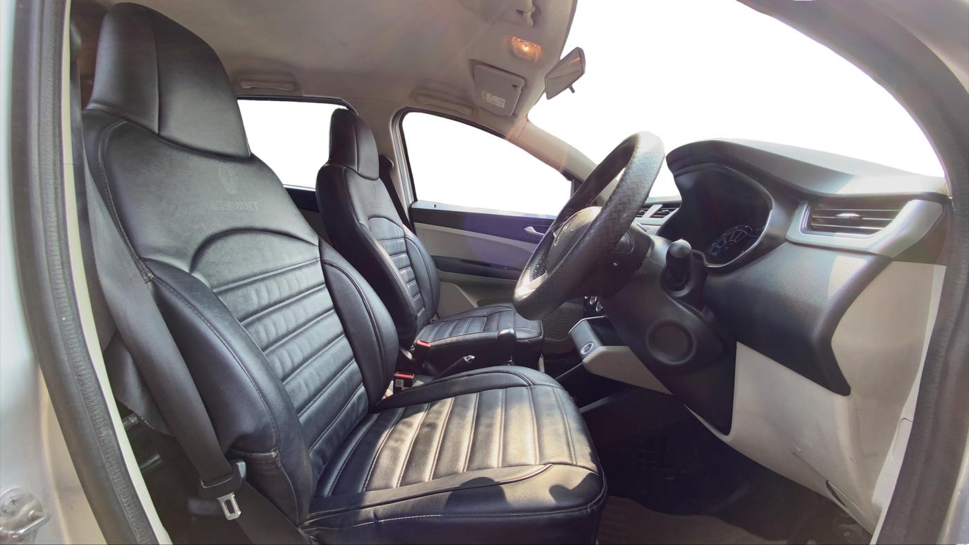 2020 Renault TRIBER RXZ AMT, Petrol, Automatic, 71,427 km, Right Side Front Door Cabin