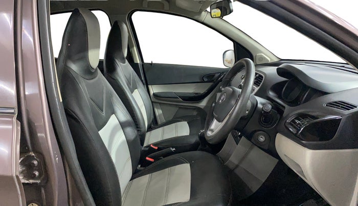 2017 Tata Tiago XT PETROL, Petrol, Manual, 73,175 km, Right Side Front Door Cabin
