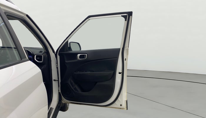 2020 Hyundai VENUE SX PLUS 1.0 TURBO DCT, Petrol, Automatic, 1,14,014 km, RHS Front Door