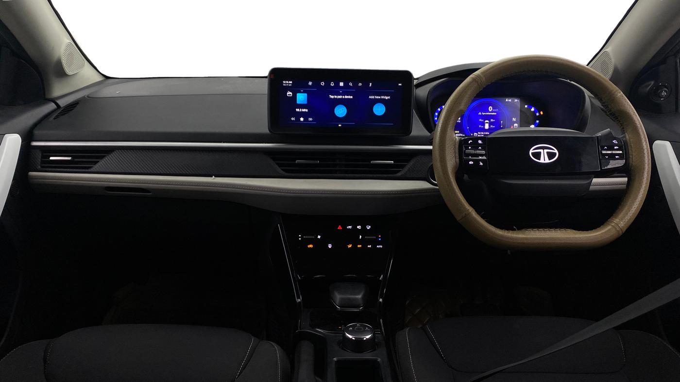 2024 Tata NEXON CREATIVE + AMT 1.5 DIESEL, Diesel, Automatic, 40,392 km, Dashboard