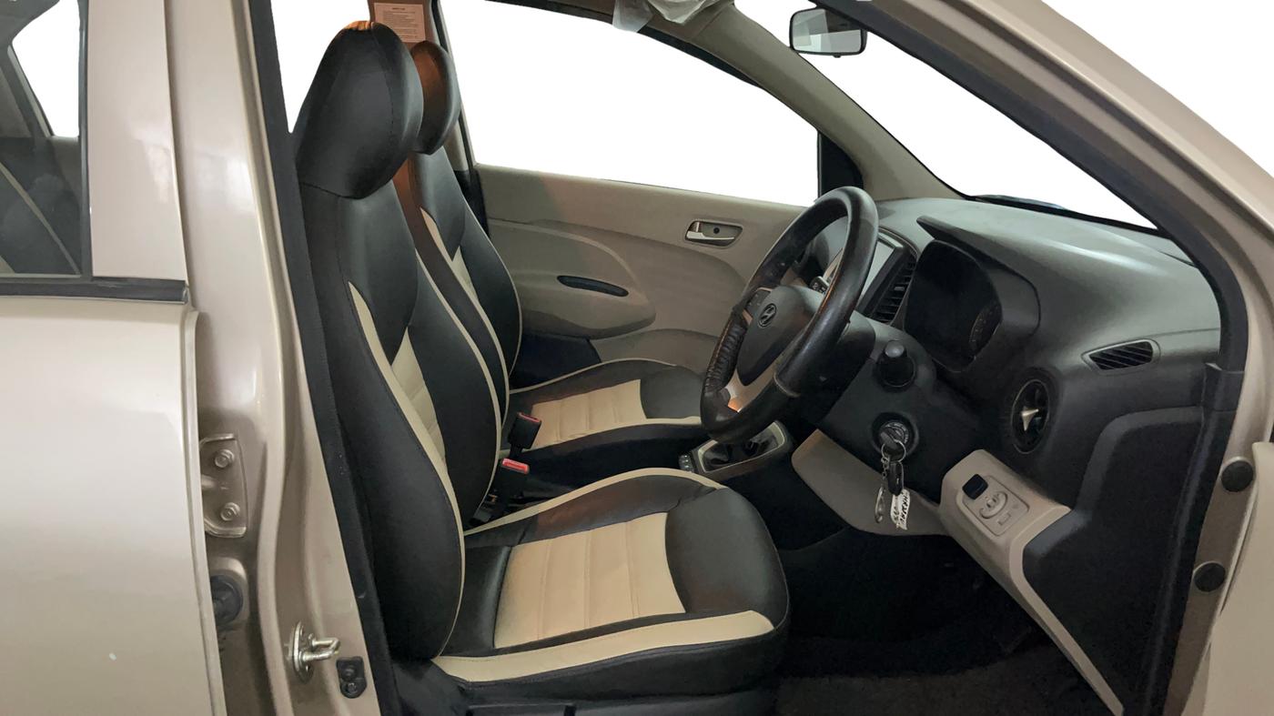 2019 Hyundai NEW SANTRO SPORTZ CNG, CNG, Manual, 88,433 km, Right Side Front Door Cabin