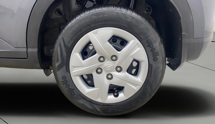 2022 Hyundai VENUE SX 1.2 PETROL, Petrol, Manual, 13,791 km, Left Rear Wheel