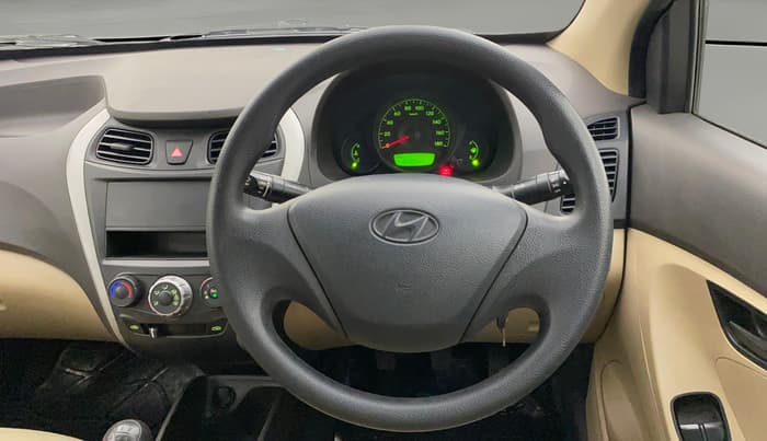 2017 Hyundai Eon ERA +, Petrol, Manual, 16,404 km, Steering Wheel Close Up