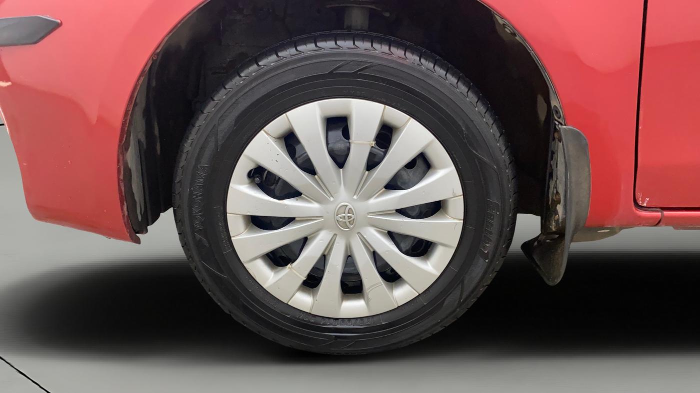 2012 Toyota Etios Liva G, Petrol, Manual, 96,695 km, Left Front Wheel