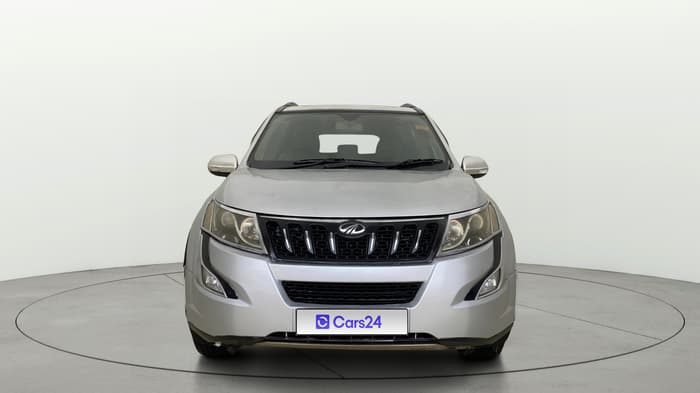 2015 Mahindra XUV500 W10, Diesel, Manual, 1,37,636 km, Front